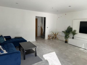 2bed 2bath Gated Eye Candy